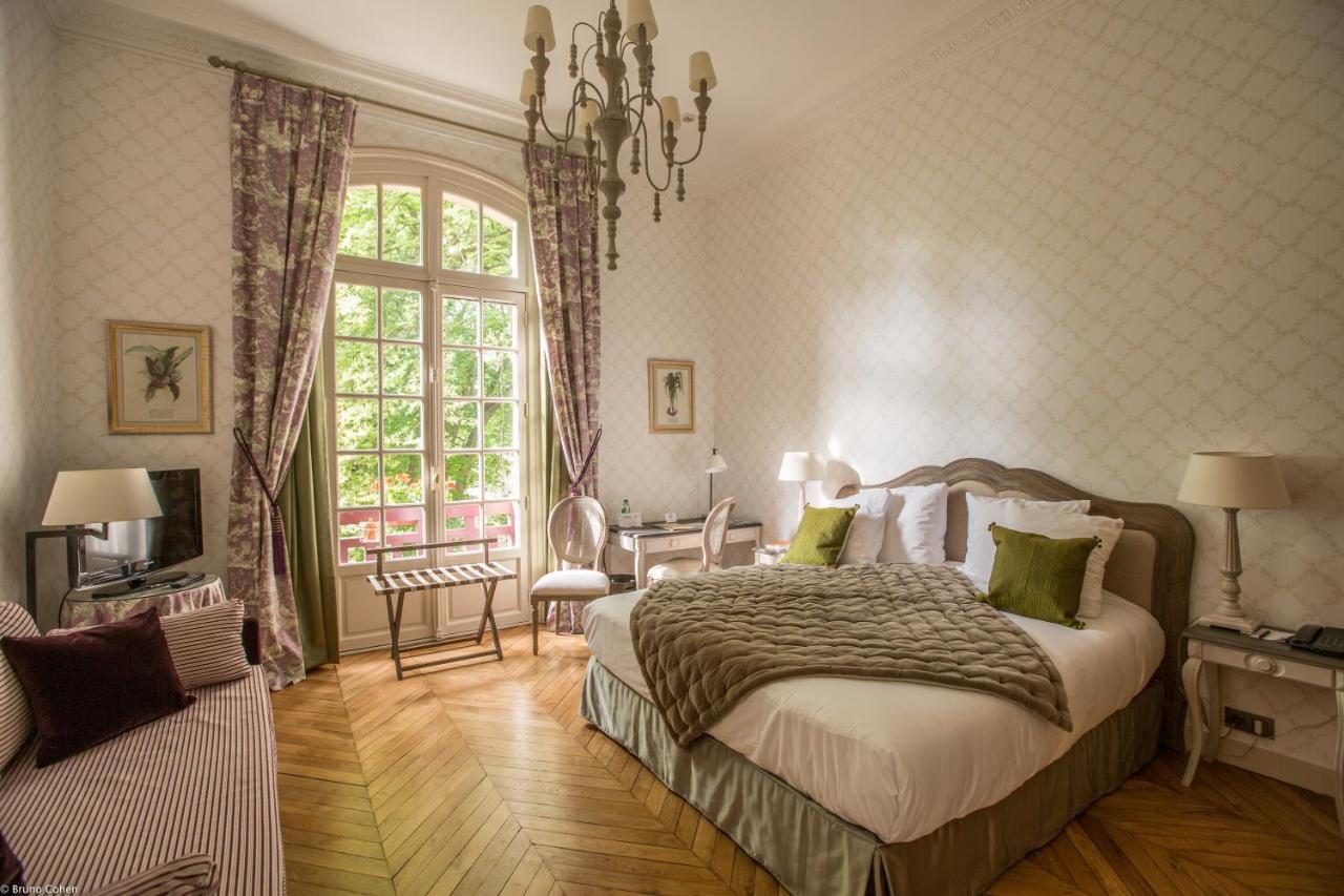 Le Chateau De La Tour Жувьё Экстерьер фото